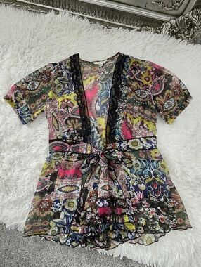 cAbi #543 Beaches of St. Tropez Bohemian Kimono Wrap Top. Size Medium.